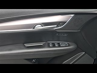 2018 Cadillac XT5 Premium Luxury 1GYKNFRS8JZ237067 in Millerton, NY 10