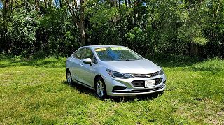 2018 Chevrolet Cruze LT 1G1BE5SMXJ7177342 in Eau Claire, WI 3