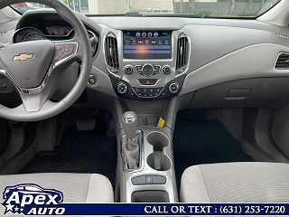 2018 Chevrolet Cruze LT 3G1BE6SM2JS601202 in Selden, NY 23