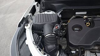 2018 Chevrolet Equinox Premier 2GNAXVEV1J6190490 in Saint Albans, VT 53