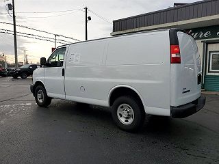 2018 Chevrolet Express 2500 1GCWGAFP6J1341396 in Greensburg, IN 3