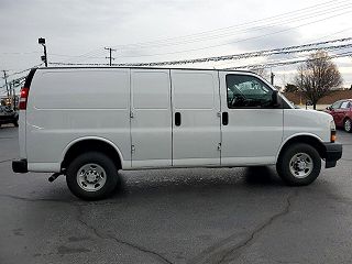 2018 Chevrolet Express 2500 1GCWGAFP6J1341396 in Greensburg, IN 6