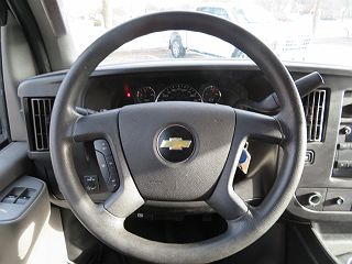 2018 Chevrolet Express 4500 1HA6GVCG6JN005604 in Milwaukee, WI 18