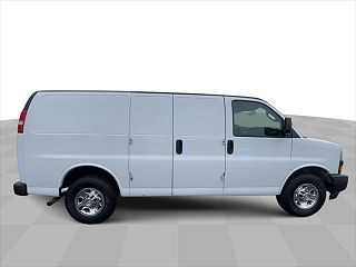 2018 Chevrolet Express 2500 1GCWGAFP8J1334014 in Painesville, OH 9