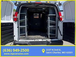 2018 Chevrolet Express 2500 1GCWGAFP4J1198299 in Saint Charles, MO 2