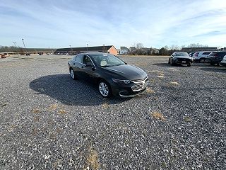 2018 Chevrolet Malibu LT 1G1ZD5ST6JF143915 in Martinsburg, WV 3