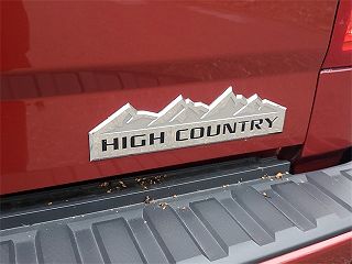 2018 Chevrolet Silverado 1500 High Country 3GCUKTEC6JG356675 in Grand Blanc, MI 5