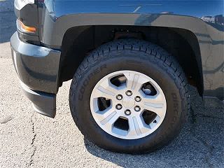 2018 Chevrolet Silverado 1500 LT 3GCUKREC1JG435366 in Hudson, WI 14