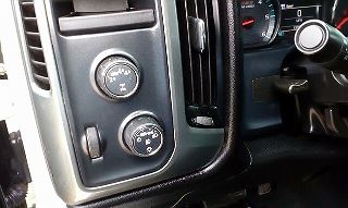 2018 Chevrolet Silverado 1500 LT 3GCUKREC2JG600373 in Topeka, KS 29