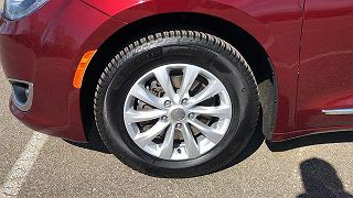 2018 Chrysler Pacifica Touring-L 2C4RC1EG3JR263505 in Lapeer, MI 10