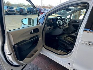 2018 Chrysler Pacifica Touring-L 2C4RC1EG3JR102796 in Louisville, KY 15