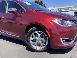 2018 Chrysler Pacifica Limited 2C4RC1GG3JR233224 in Manteca, CA 3