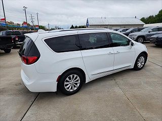 2018 Chrysler Pacifica  2C4RC1BG2JR277478 in Waterford, PA 7