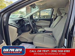 2018 Ford Escape SE 1FMCU9GD7JUB68318 in Uniondale, NY 10