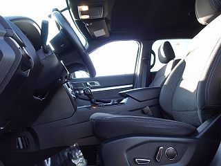 2018 Ford Explorer XLT 1FM5K8D8XJGC48162 in Sycamore, IL 32