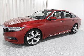 2018 Honda Accord Touring 1HGCV1F92JA165667 in Willoughby Hills, OH 3