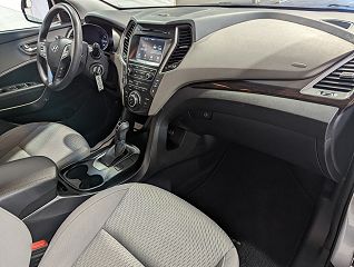 2018 Hyundai Santa Fe SE KM8SMDHF3JU277177 in Franklin, WI 19