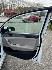 2018 Hyundai Sonata SE 5NPE24AF1JH604753 in New Milford, CT 10