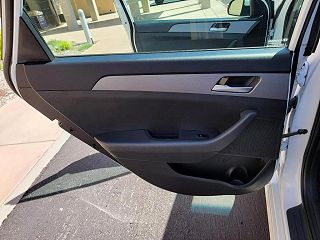 2018 Hyundai Sonata SE 5NPE24AF3JH719712 in Victorville, CA 16