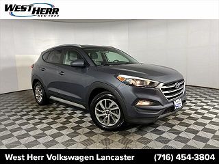 2018 Hyundai Tucson  VIN: KM8J3CA42JU670234