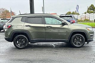 2018 Jeep Compass Sport 3C4NJCAB3JT339439 in Eugene, OR 3