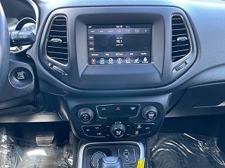 2018 Jeep Compass Latitude 3C4NJDBB5JT175373 in Hermantown, MN 11