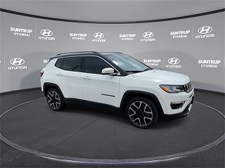 2018 Jeep Compass Limited Edition 3C4NJCCB8JT499961 in Saint Louis, MO 2