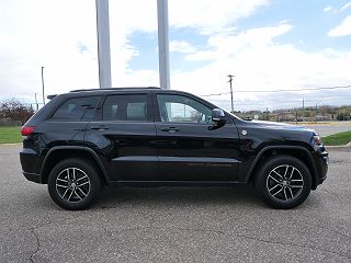 2018 Jeep Grand Cherokee Trailhawk 1C4RJFLG3JC191431 in Inver Grove Heights, MN 8