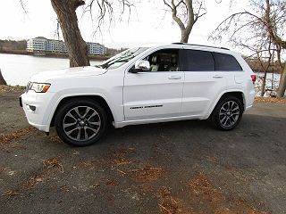2018 Jeep Grand Cherokee Overland 1C4RJFCG6JC266395 in Troy, NY 3