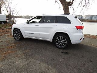 2018 Jeep Grand Cherokee Overland 1C4RJFCG6JC266395 in Troy, NY 5