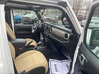 2018 Jeep Wrangler Sahara 1C4HJXEG2JW306100 in Belfast, ME 16
