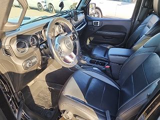 2018 Jeep Wrangler Sahara 1C4HJXEG4JW303277 in Franklin, IN 9