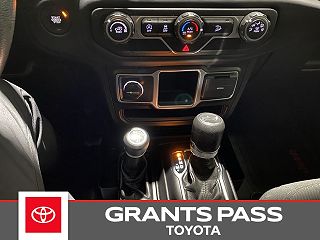 2018 Jeep Wrangler Sport 1C4HJXDN3JW262740 in Grants Pass, OR 19