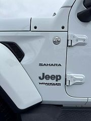 2018 Jeep Wrangler Sahara 1C4HJXEGXJW168855 in Hampton, NH 13