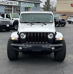 2018 Jeep Wrangler Sahara 1C4HJXEGXJW168855 in Hampton, NH 4
