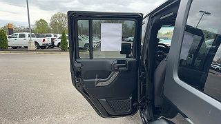 2018 Jeep Wrangler Sport 1C4HJWDGXJL930658 in Owensboro, KY 17