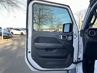 2018 Jeep Wrangler Sahara 1C4HJXEG8JW132677 in Springfield, VA 13