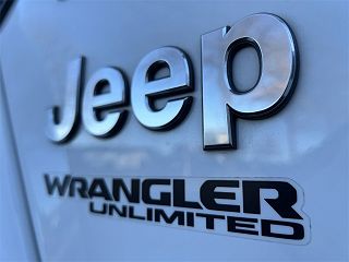 2018 Jeep Wrangler Sahara 1C4HJXEG8JW132677 in Springfield, VA 32