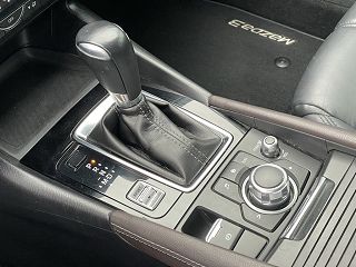2018 Mazda Mazda3 Touring 3MZBN1V3XJM243992 in Middletown, NY 19