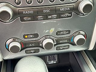 2018 Nissan Pathfinder SL 5N1DR2MM7JC638239 in Eau Claire, WI 18