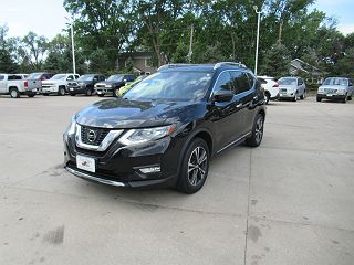 2018 Nissan Rogue SL JN8AT2MV7JW316382 in Des Moines, IA 1