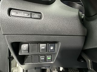 2018 Nissan Rogue SV 5N1AT2MT8JC791143 in Kenosha, WI 11