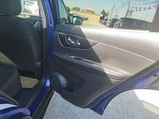 2018 Nissan Rogue SV KNMAT2MT2JP509818 in Tulare, CA 17