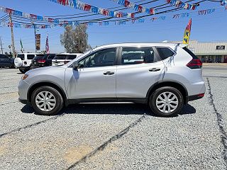 2018 Nissan Rogue SV KNMAT2MV8JP518976 in Tulare, CA 4