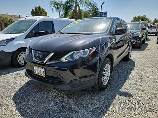 2018 Nissan Rogue Sport S JN1BJ1CPXJW188905 in Tulare, CA 4