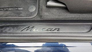 2018 Porsche Macan  WP1AA2A5XJLB14125 in Puyallup, WA 28