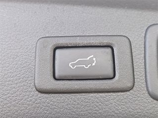 2018 Subaru Forester 2.5i JF2SJARC5JH595554 in Jacksonville, FL 16