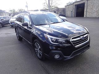 2018 Subaru Outback 2.5i Limited 4S4BSANC9J3269251 in Hamilton, OH 1