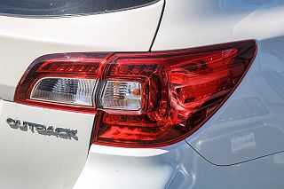 2018 Subaru Outback 2.5i Limited 4S4BSANC6J3297301 in Reseda, CA 8