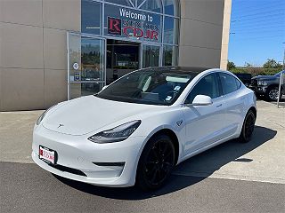 2018 Tesla Model 3  VIN: 5YJ3E1EB4JF094708